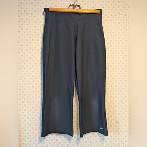 🖤 Nike Dri Fit Capri Pants size Small S polyester spandex great condition